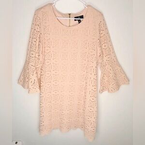 Ronni Nicole Dress Crochet Knit Peach Lined 3/4 Bell Sleeve Women’s Medium
